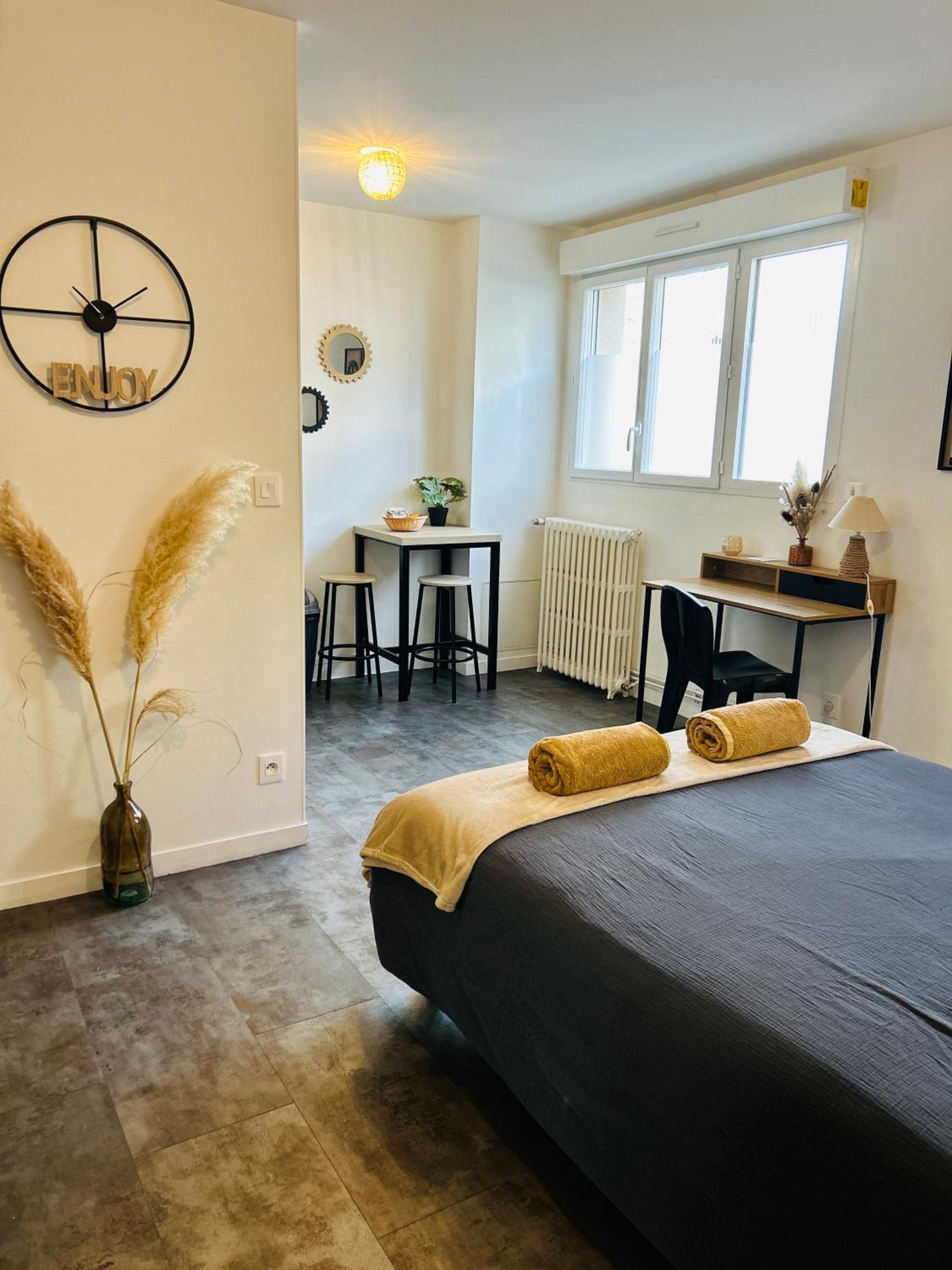 Le 2 - Grand Studio Caen Centre Port De Plaisance מראה חיצוני תמונה