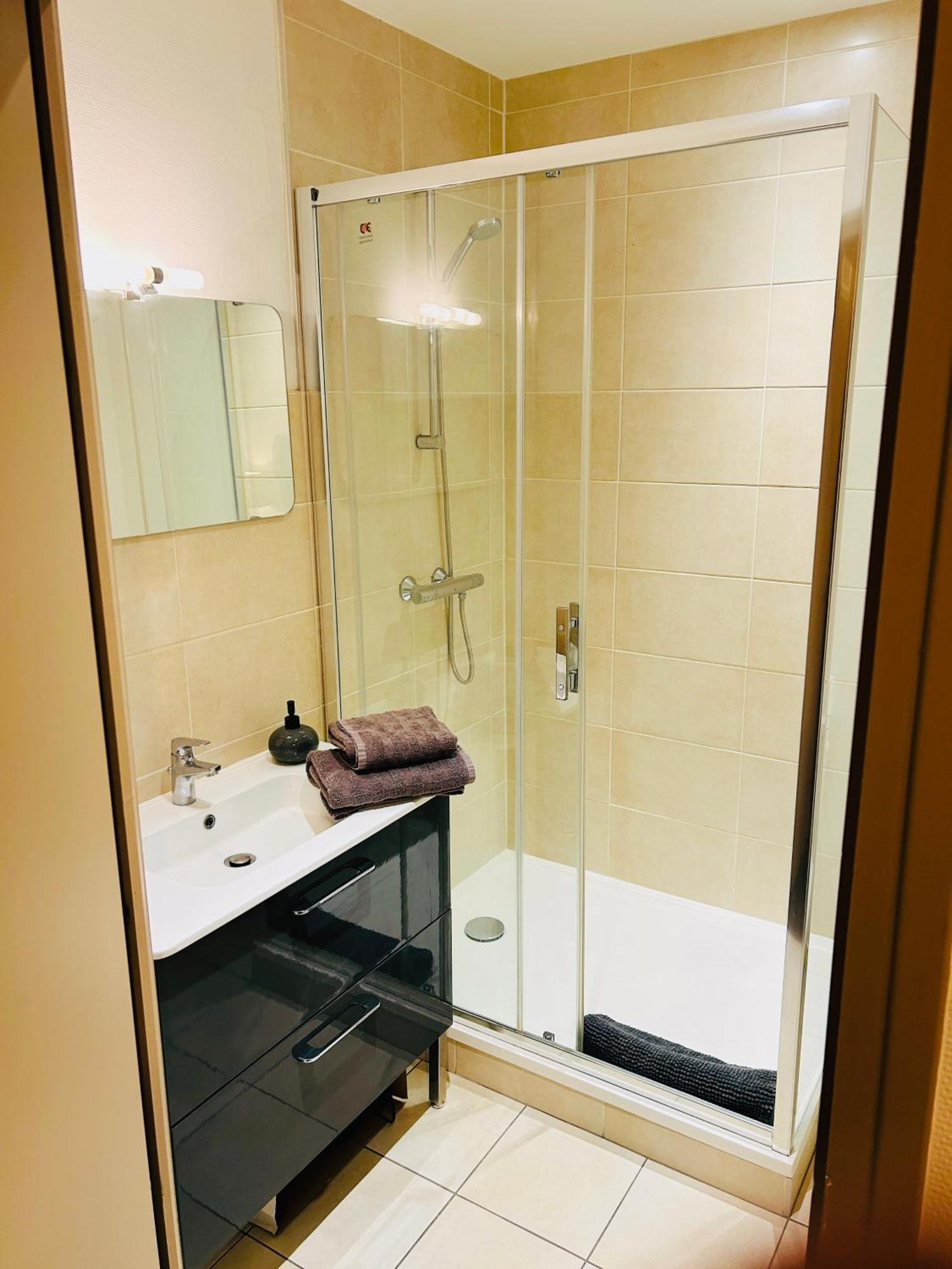 Le 2 - Grand Studio Caen Centre Port De Plaisance מראה חיצוני תמונה